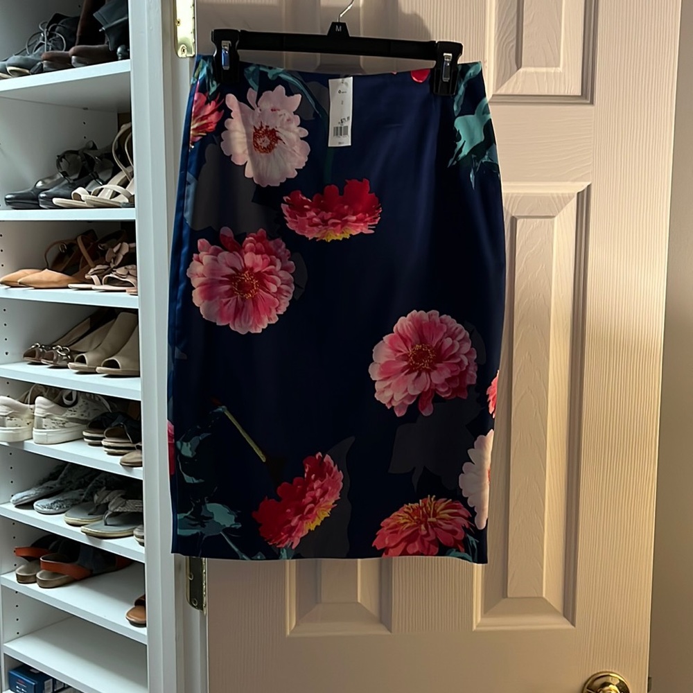 NWT banana republic pencil skirt